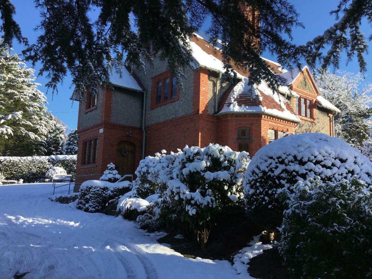 Coetmor Bed & Breakfast Ruthin Exterior photo